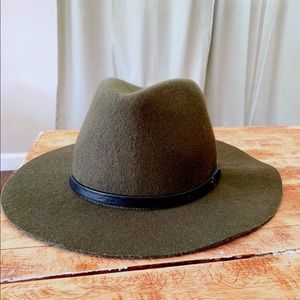 Volvo’s Women’s Olive Green Felt Hat M/L